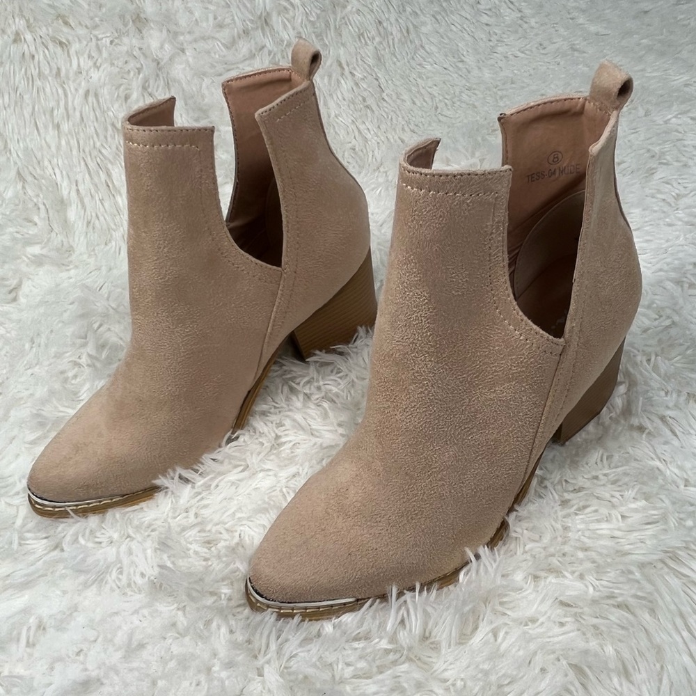 Mi.iM | Tess | Nude Suede Ankle Booties - Picture 3 of 12